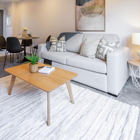 شقة Urban Park Escape 2 Bed 2 Bath W/Carpark كريستتشيرش المظهر الخارجي الصورة